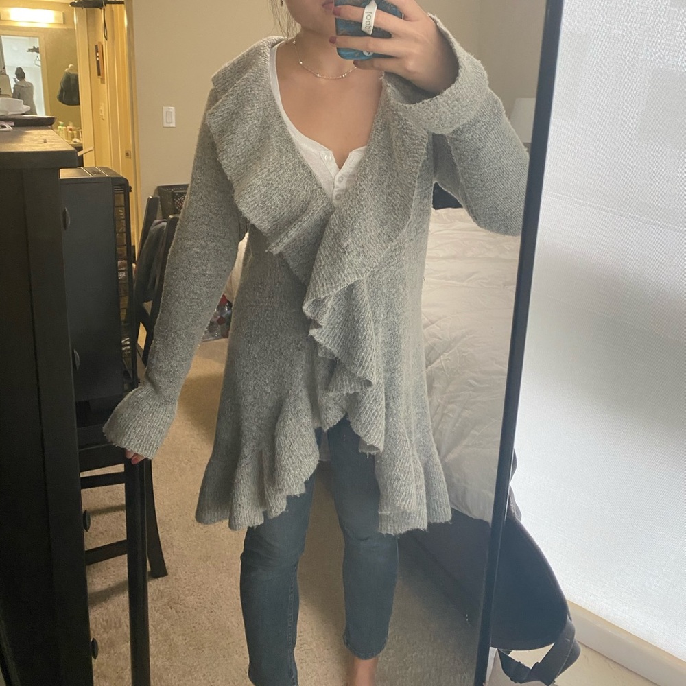 Loose gray cardigan